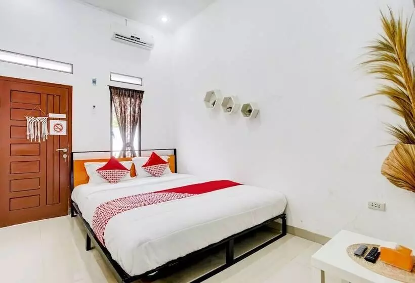 ホテル Oemah Ratu Hostel Syariah Redpartner