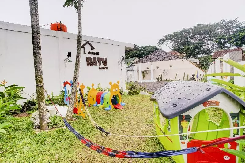ホテル Oemah Ratu Hostel Syariah Redpartner