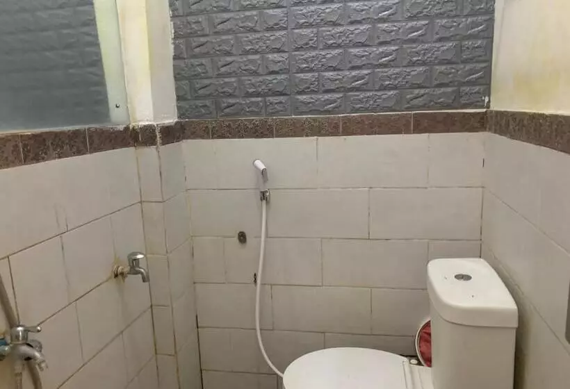 ホテル Oemah Ratu Hostel Syariah Redpartner