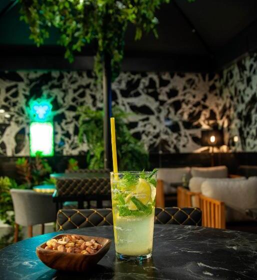 Hotel Bossuite Business