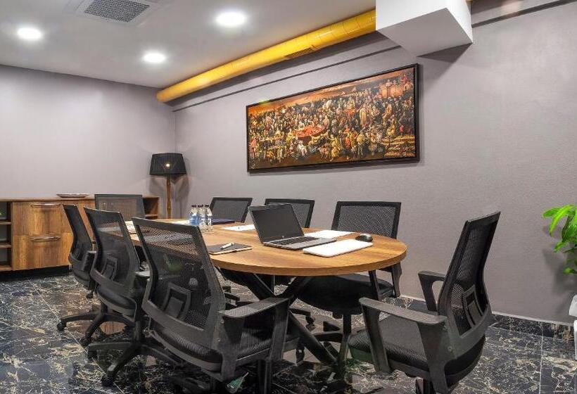 Hotel Bossuite Business