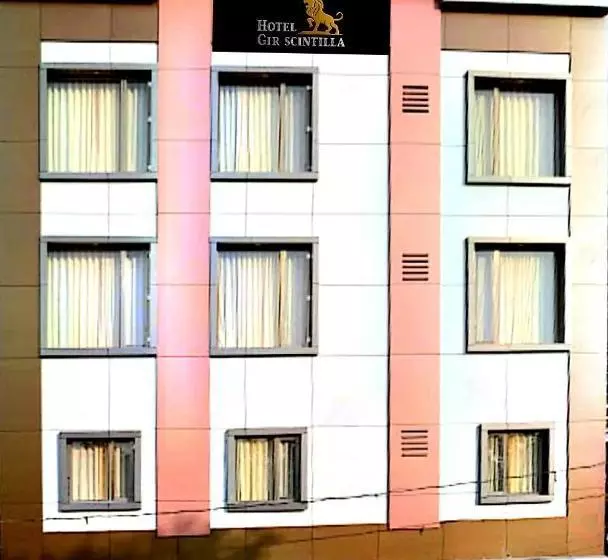 ホテル Gir Scintilla