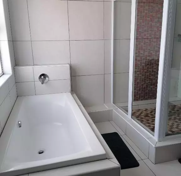 Hotelli Margate Beach Lodge