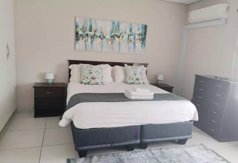 Hotelli Margate Beach Lodge