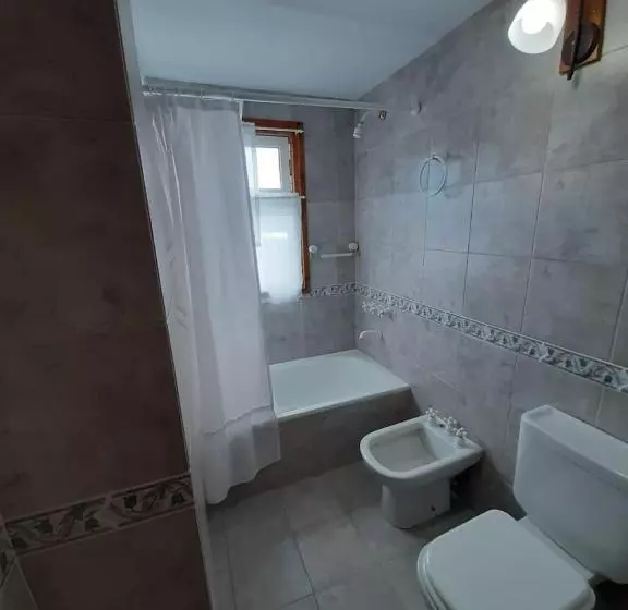 Hotelli Mascardi Park Lodge &