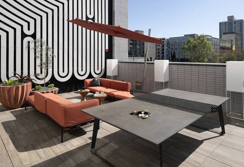 בית מלון כפרי Moxy Oakland Uptown