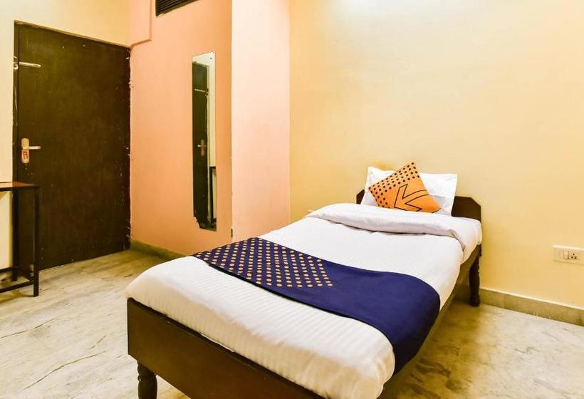 בית מלון כפרי Spot On Platinum Inn