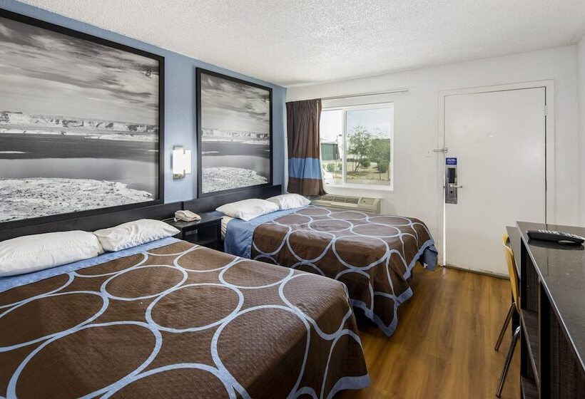 בית מלון כפרי Super 8 By Wyndham Phoenix West