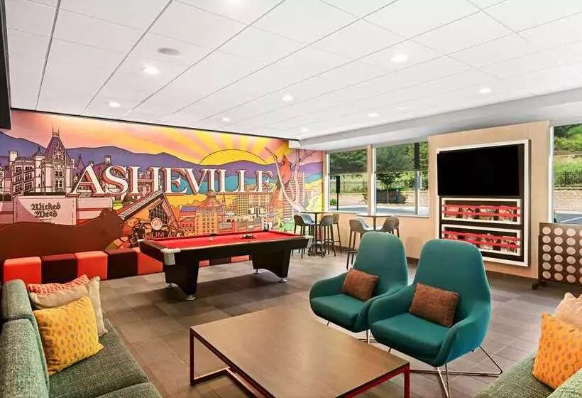 ホテル Tru By Hilton Asheville Blue Ridge Parkway