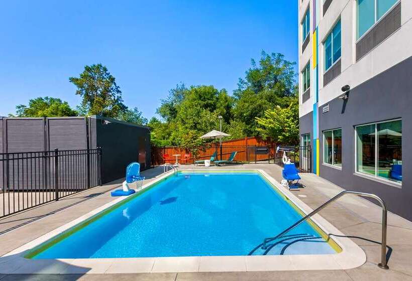 Hotel Tru By Hilton Asheville Blue Ridge Parkway