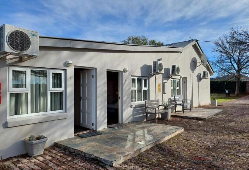 פנסיון Aloes Guest House 62 On Meintjies