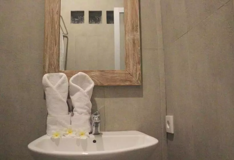 پانسیون Euforia Guest House