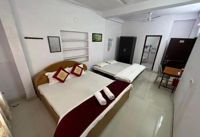 هاستل Ashish Guest House Goverdhan Vilas
