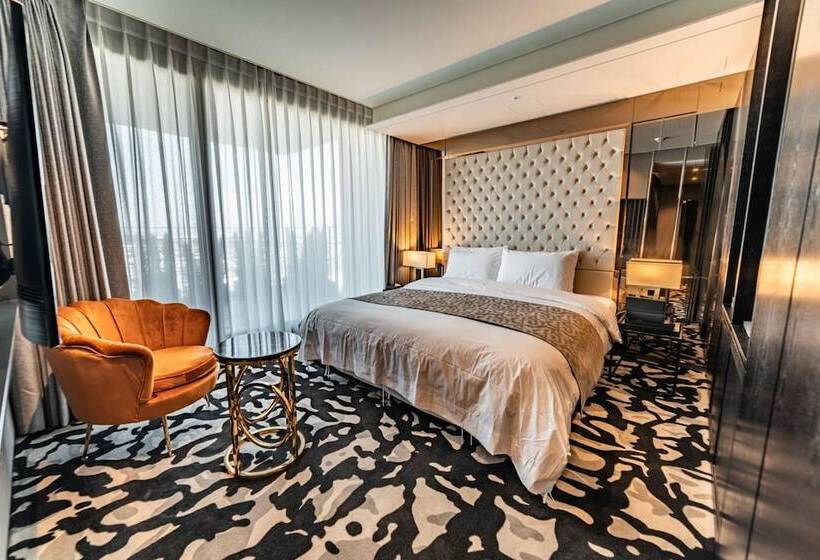 Best Louis Hamilton Hotel West Busan