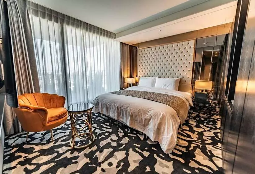 Best Louis Hamilton Hotel West Busan