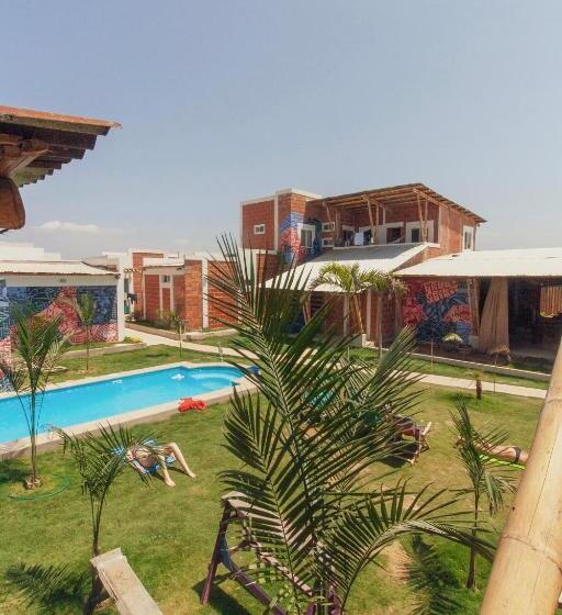 בית מלון כפרי Free Spirit Ecuador, Puerto Engabao