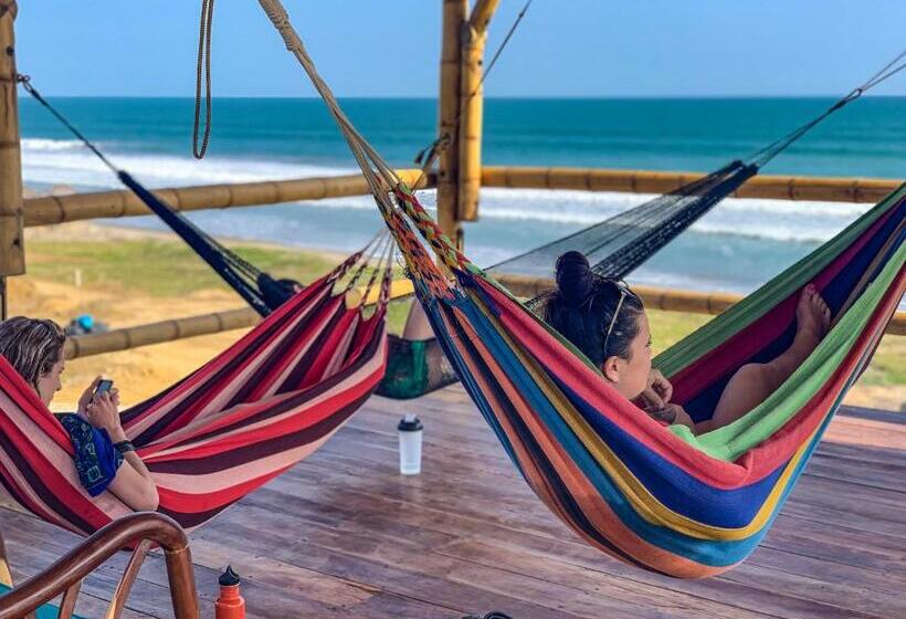 בית מלון כפרי Free Spirit Ecuador, Puerto Engabao