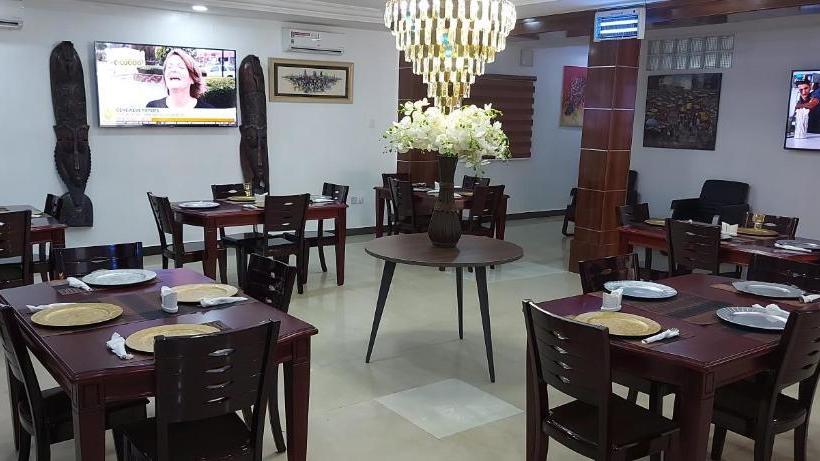 هتل Peace Media S Gwarimpa