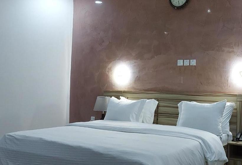 هتل Peace Media S Gwarimpa