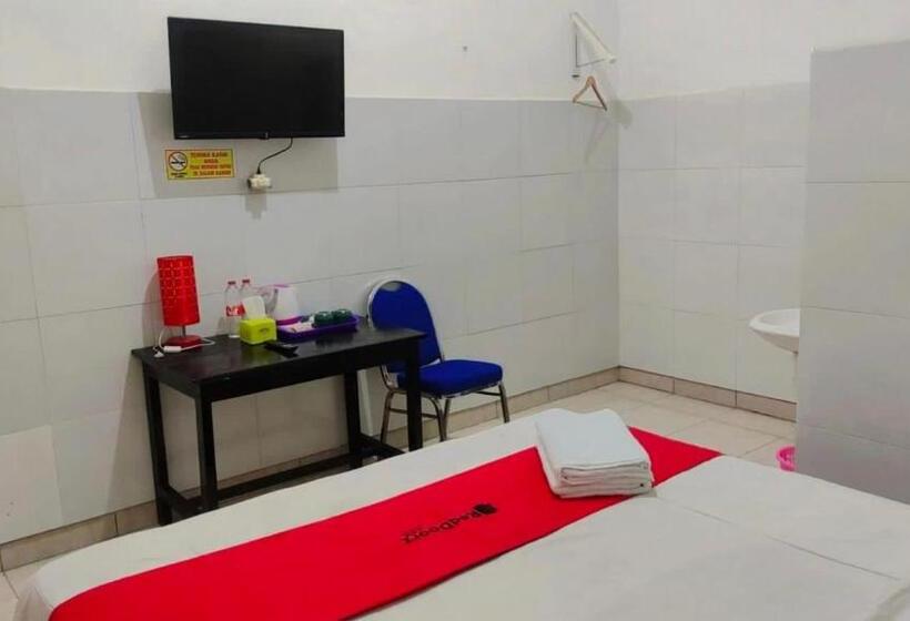 فندق Reddoorz Near Rsud Nganjuk