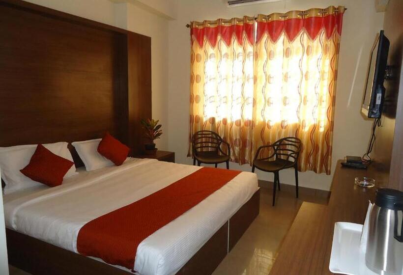 Hotel Staymaker Srk Paradise