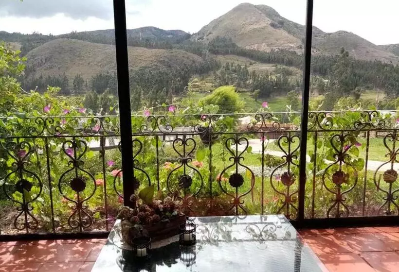 Majatalo La Sarita, Hospedaje Rural