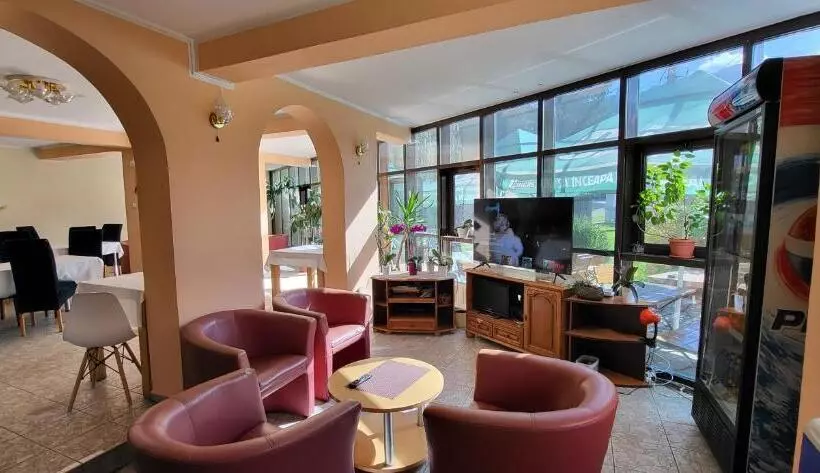 Majatalo M7 Villa Bed& Bistro