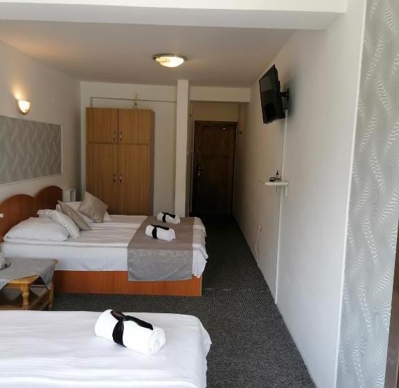 ペンション M7 Villa Bed& Bistro