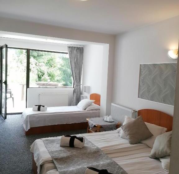 ペンション M7 Villa Bed& Bistro