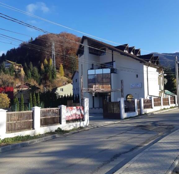 ペンション M7 Villa Bed& Bistro