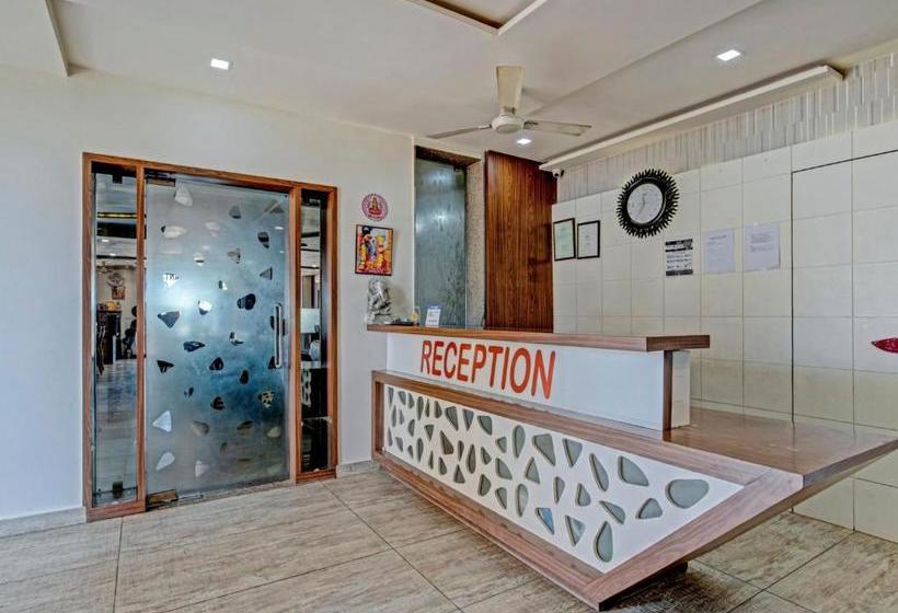 酒店 Capital O76267 The Grand Imperial Restaurant &