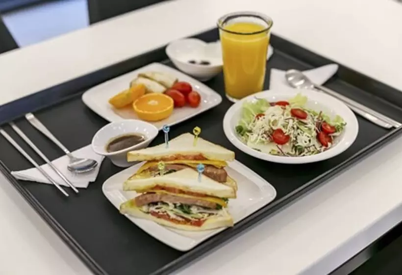 Daegu Dongseongro Hotel Labella