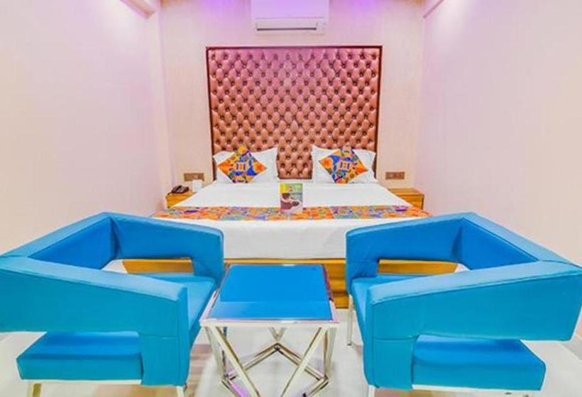 ホテル Treebo Orion Crystal