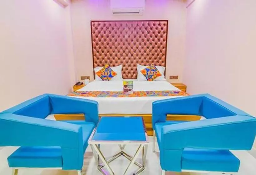 ホテル Treebo Orion Crystal