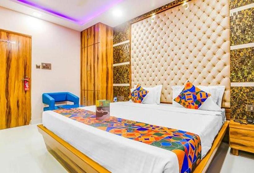 ホテル Treebo Orion Crystal