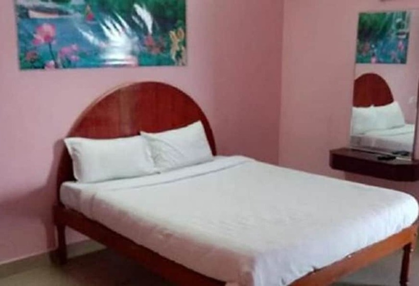 Hotel Fabexpress Corner Stone