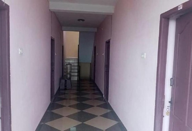 Hotel Fabexpress Corner Stone