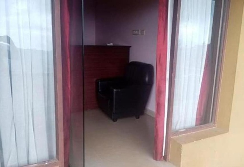 Hotel Fabexpress Corner Stone