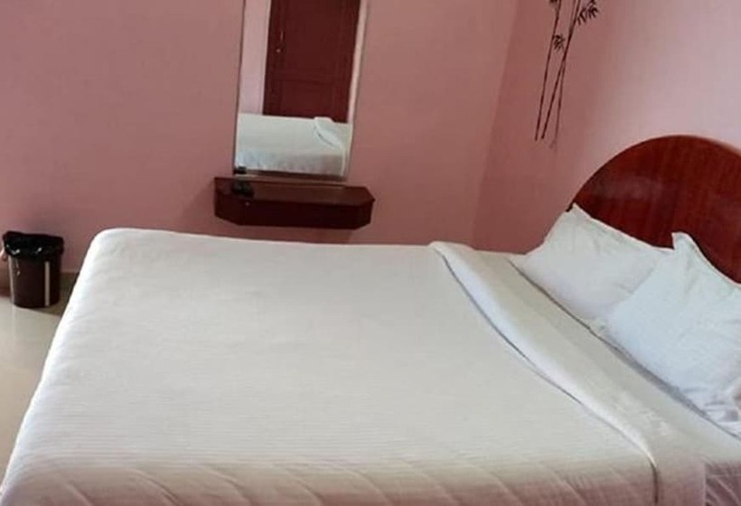 Hotel Fabexpress Corner Stone