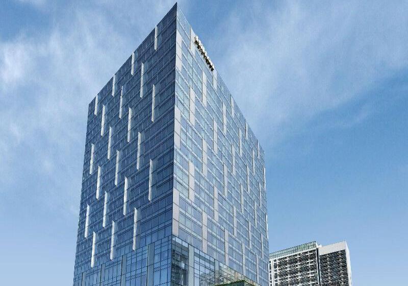 Отель Hilton Shenzhen World Exhibition & Convention Center