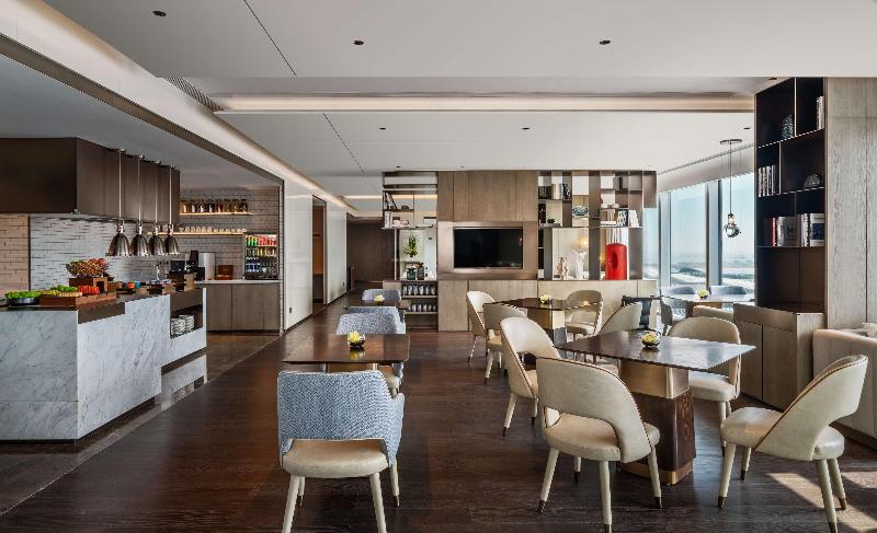 Отель Hilton Shenzhen World Exhibition & Convention Center