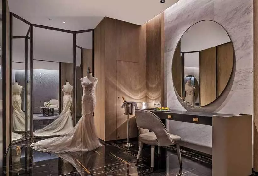 هتل Hilton Shenzhen World Exhibition & Convention Center