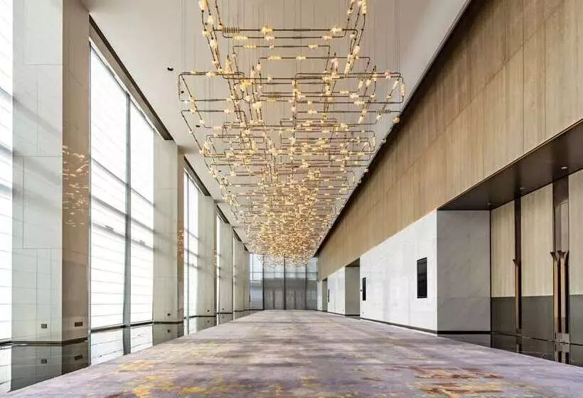 هتل Hilton Shenzhen World Exhibition & Convention Center