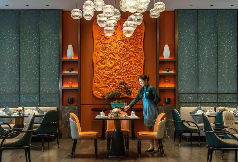 هتل Hilton Shenzhen World Exhibition & Convention Center