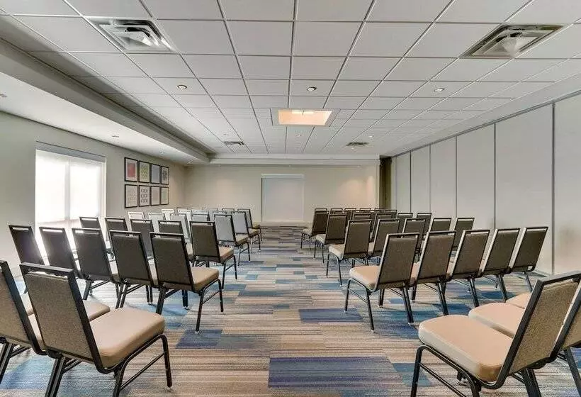 Hotelli Holiday Inn Express & Suites   Dawsonville, An Ihg