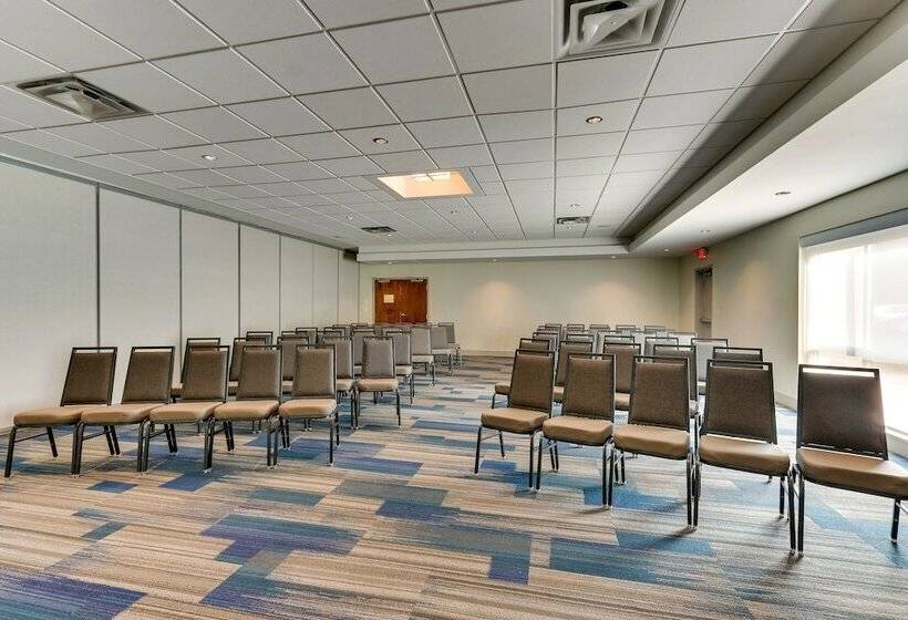 Отель Holiday Inn Express & Suites Dawsonville, An Ihg