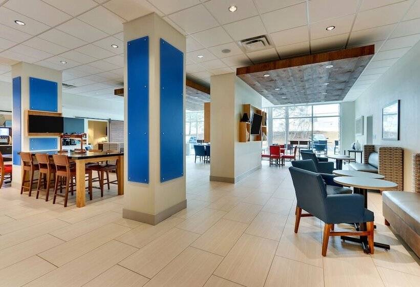 Отель Holiday Inn Express & Suites Dawsonville, An Ihg