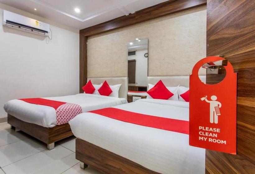 בית מלון כפרי Oyo 30888  Mahadev