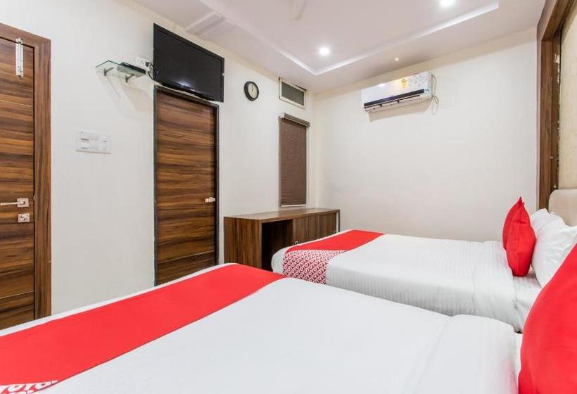 בית מלון כפרי Oyo 30888  Mahadev