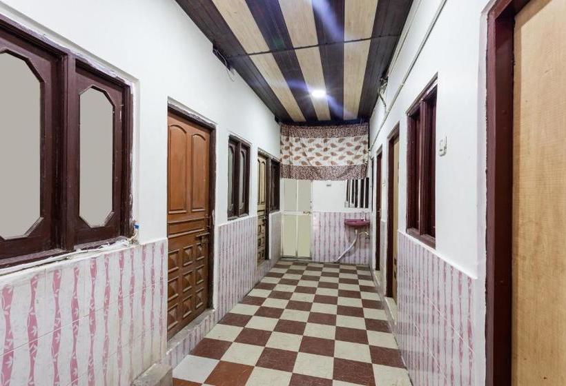 בית מלון כפרי Oyo 30888  Mahadev